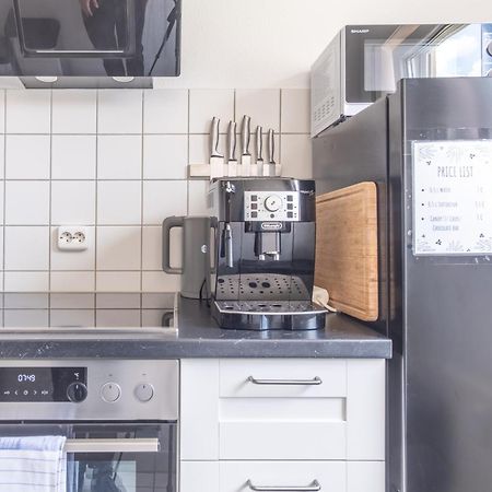 Arbeitsplatz, Balkon, Tiefgarage Naehe Neue Messe Appartement Leipzig Buitenkant foto