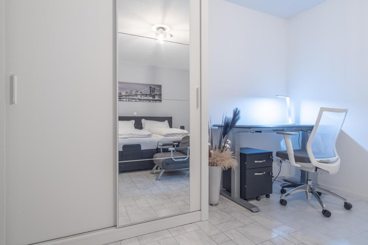 Arbeitsplatz, Balkon, Tiefgarage Naehe Neue Messe Appartement Leipzig Buitenkant foto
