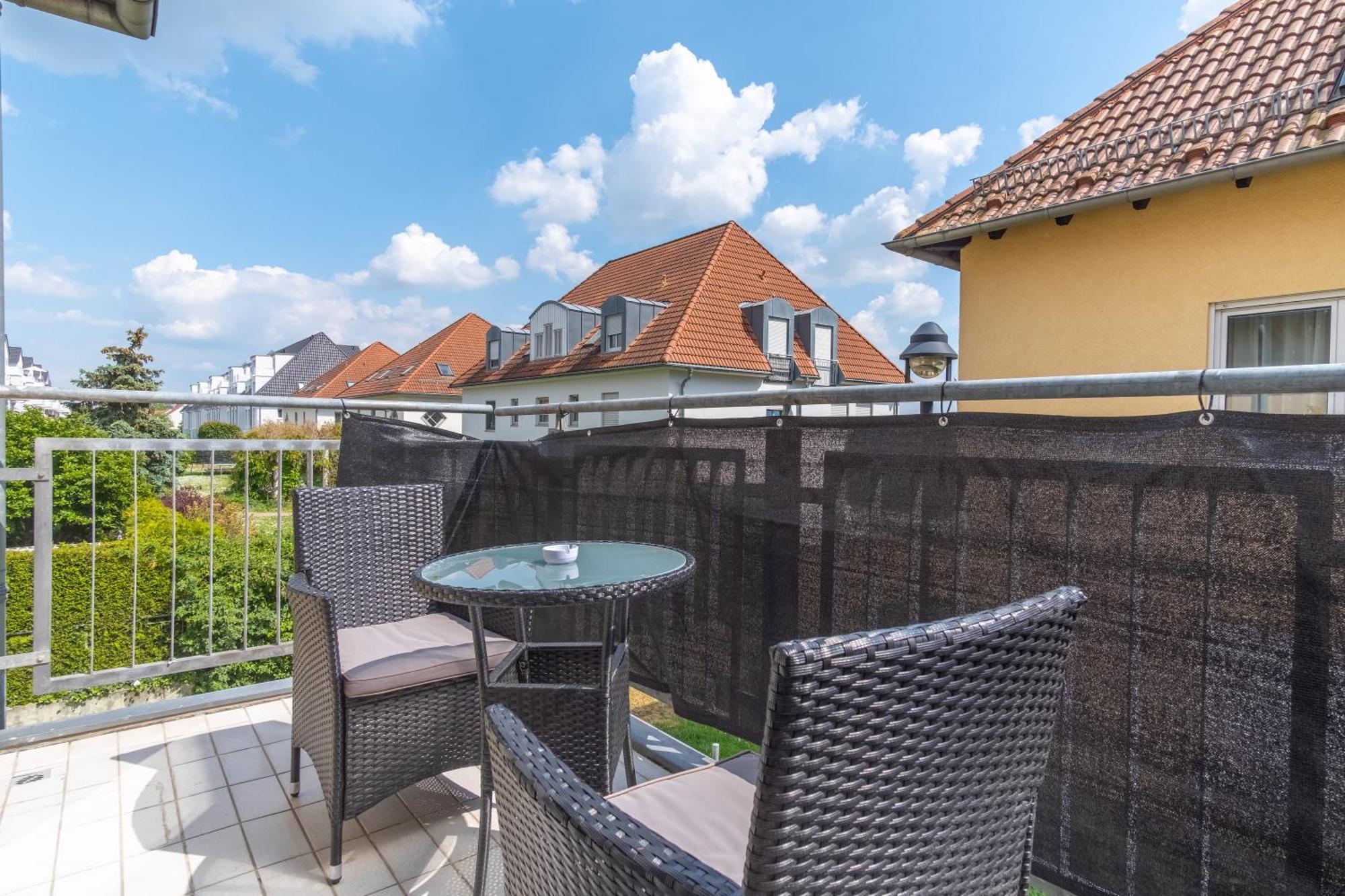 Arbeitsplatz, Balkon, Tiefgarage Naehe Neue Messe Appartement Leipzig Buitenkant foto